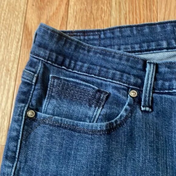 Levi's Jeans Womens 10 30 Blue Demi Curve Classic Medium Wash Western Farm Rodeo - Picture 5 of 10